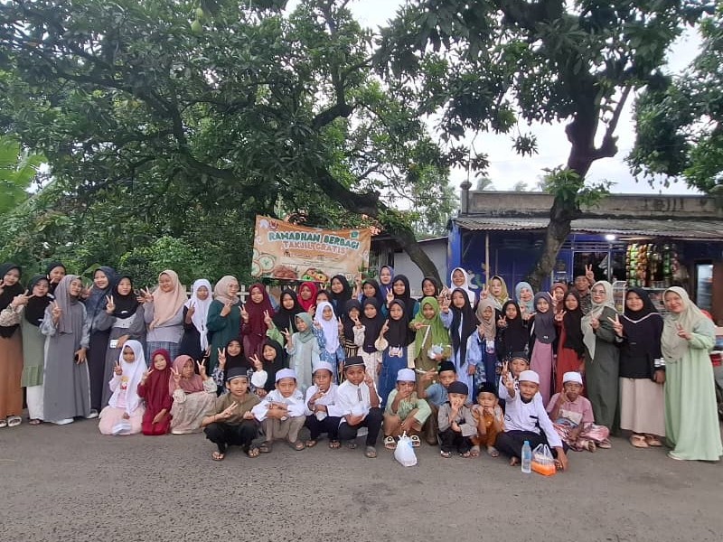 Berbagi Takjil Gratis